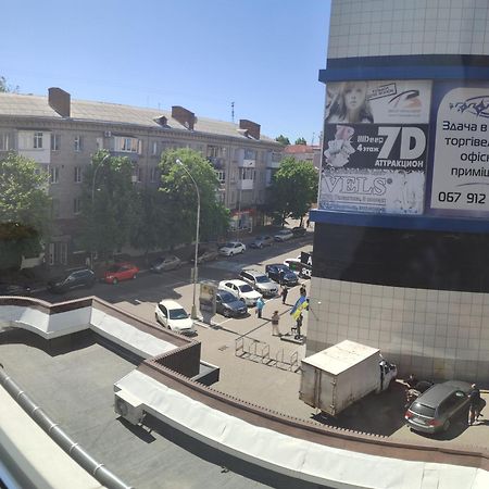 Smart Apartment На Соборной 23 Kremenchuk Exterior foto